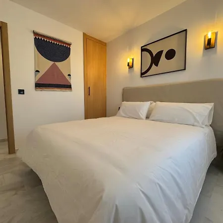 New In The Heart Of Puerto Banus * Marbellac