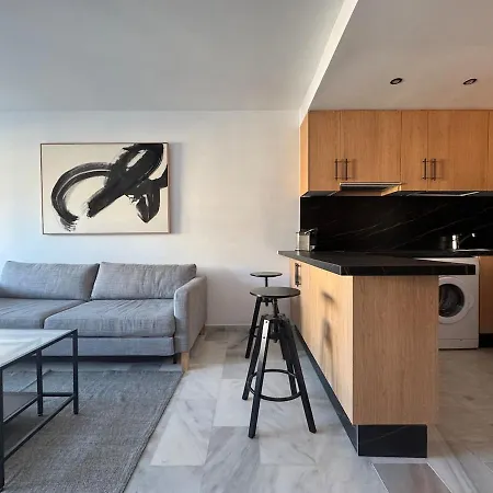 New In The Heart Of Puerto Banus Appartement