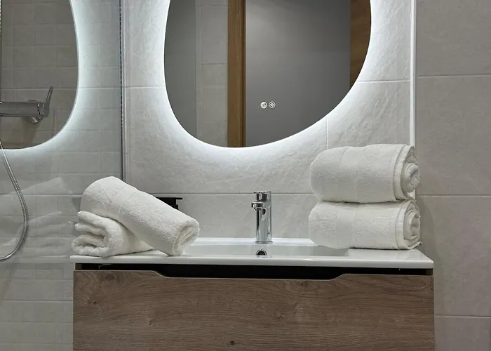 New In The Heart Of Puerto Banus Apartament Marbella